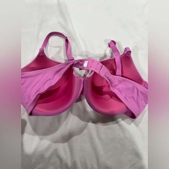 PINK VS Victoria Secret bra pink t-shirt wear everywhere lightly lined 42C - Picture 2 of 8